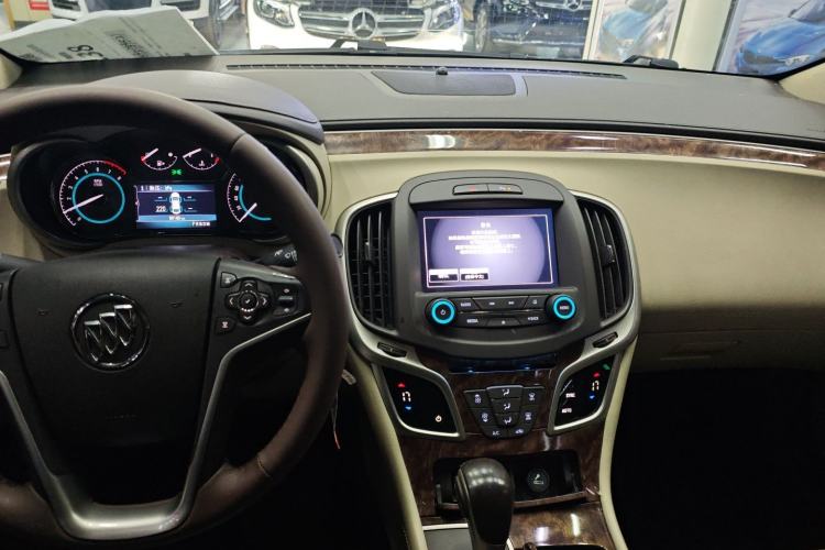 Used Buick LaCrosse 2013 2.4L SIDI Leading Comfort Version
