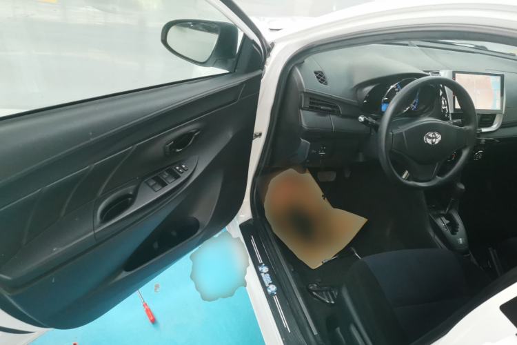 Used Toyota YARiS L 2016 Revised 1.5E CVT Charming Edition