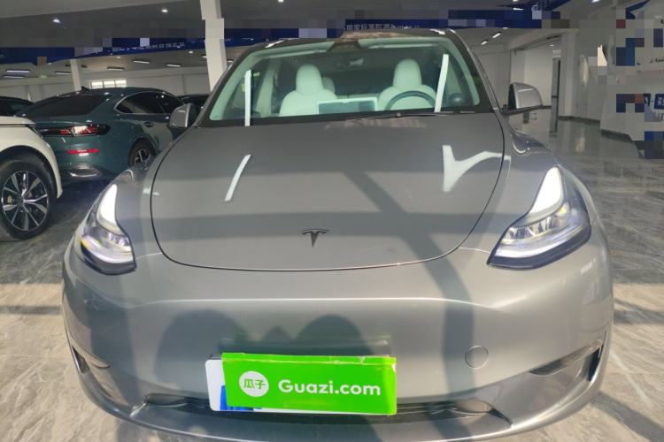 Used Tesla Model Y 2024 Long-Range All-Wheel-Drive Version