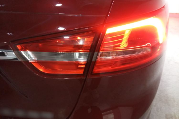 Used Ford Escort 2015 1.5L Automatic Fashion Model
