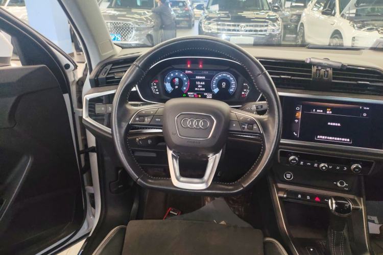 Used Audi Q3 2021 35 TFSI Fashion Dynamic Model
