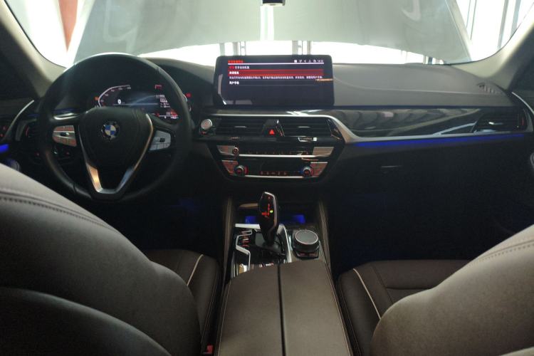 Used BMW 5 Series 2021 Updated Version 525Li Luxury Package
