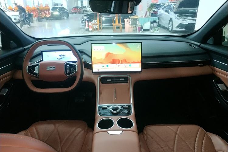 Used  L6 2025 EM-i 140km Explorer+ Edition