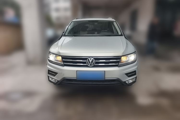 Used Volkswagen Tiguan L 2017 330TSI Automatic Two-Wheel Drive Luxury Edition