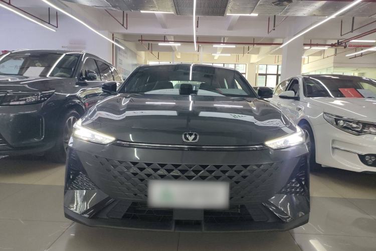 Used Changan UNI-V 2024 1.5T Prestige Edition
