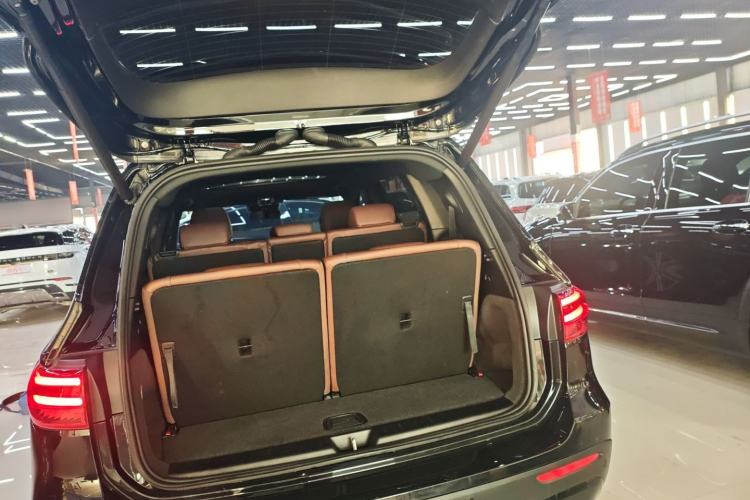 Used Mercedes-Benz GLB 2024 GLB 220 4MATIC
