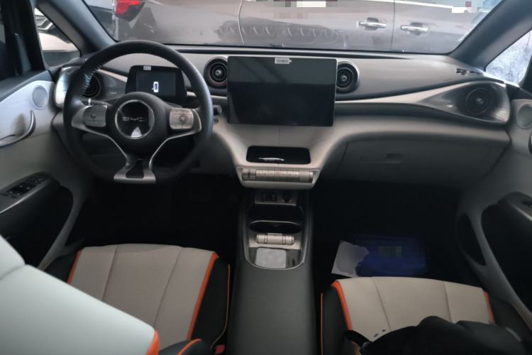 Used BYD Dolphin 2021 405 km Fashion Edition
