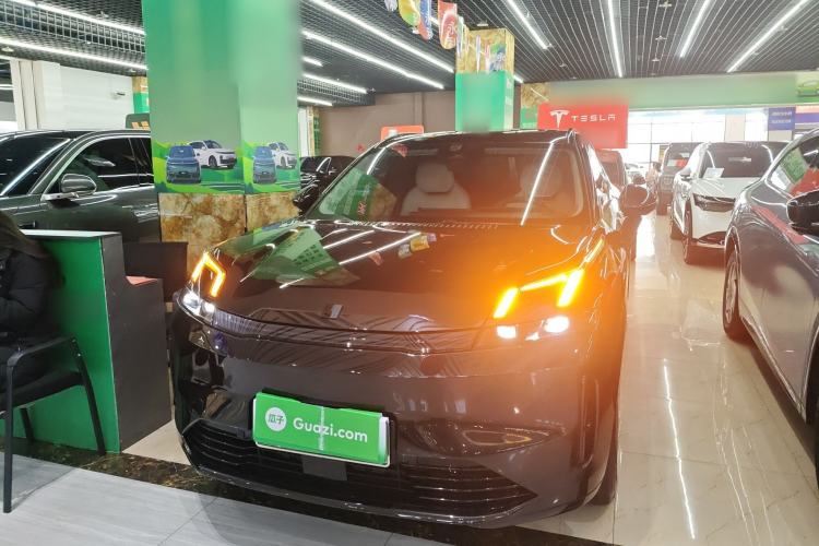 Used Lynk & Co 08 EM-P 2023 220km All-Wheel-Drive Performance Halo