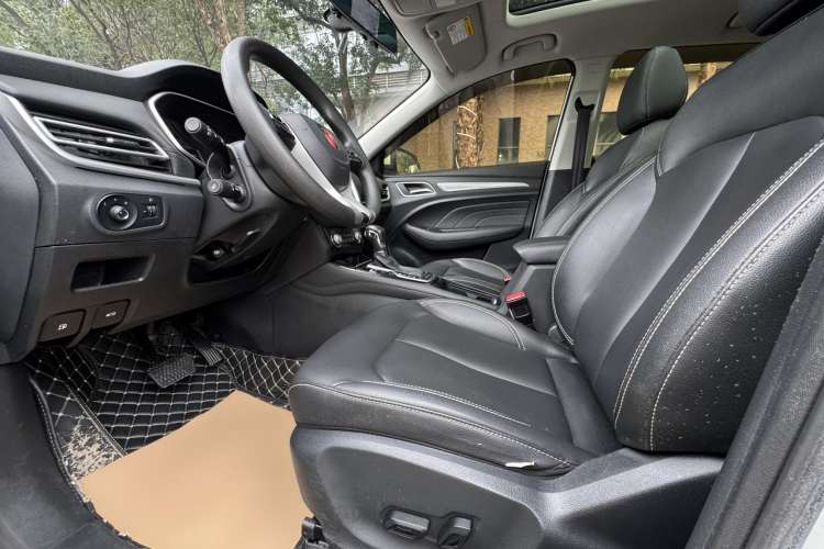 Used Roewe RX3 2020 1.6L CVT 4G Connected Ultra-Cool Flagship Edition
