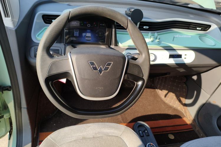 Used Wuling Hongguang MINIEV 2021 Macaron Fashion Model Lithium Iron Phosphate
