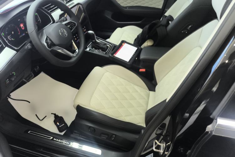 Used Volkswagen Magotan 2023 2 Million Units Commemorative Edition 330TSI DSG Luxury Version