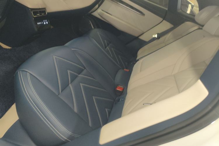 Used Zeekr 001 2023 WE Edition 86 kWh
