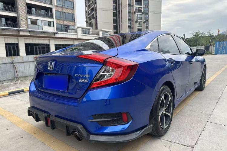 Used Honda Civic 2016 220TURBO CVT Luxury Edition
