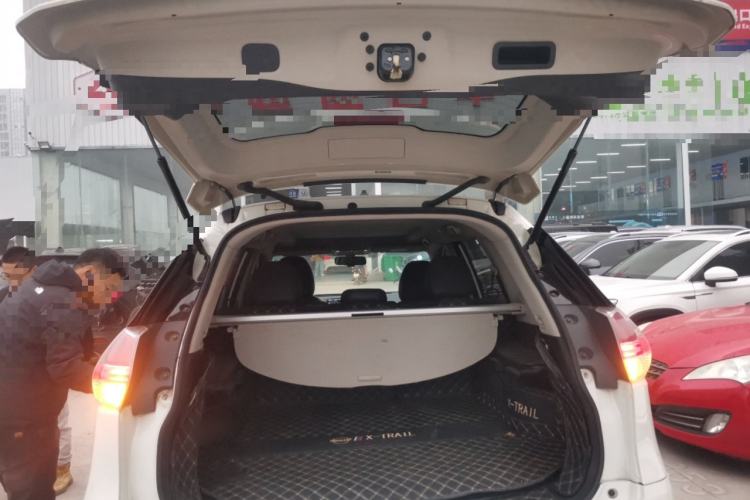 Used Nissan X-Trail 2015 2.0L CVT Comfort MAX Edition 2WD
