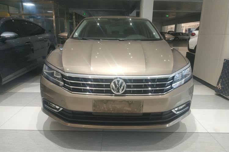 Used Volkswagen Passat 2016 330TSI DSG Luxury Edition
