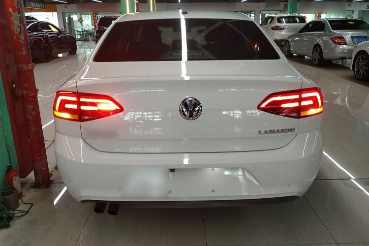 Used Volkswagen Lamando 2017 230TSI DSG Fashion Edition