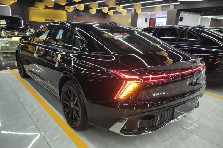 Used Hongqi H6 2025 2.0T ZhiShang Version