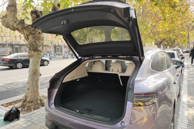 Used Hima Luxeed R7 2024 All-Electric 736 km Ultra
