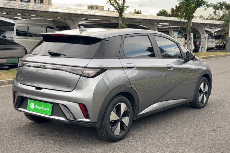 Used BYD Dolphin 2023 420 km Free Version
