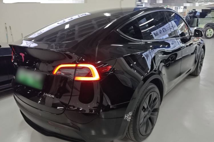 Used Tesla Model Y 2023 Rear-Wheel-Drive Version