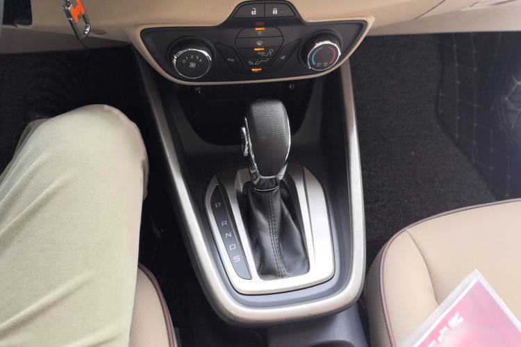 Used Ford Escort 2015 1.5L Automatic Comfort Model
