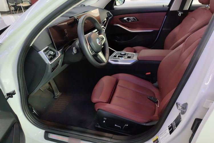 Used BMW i3 2024 eDrive 40 L Midnight Edition
