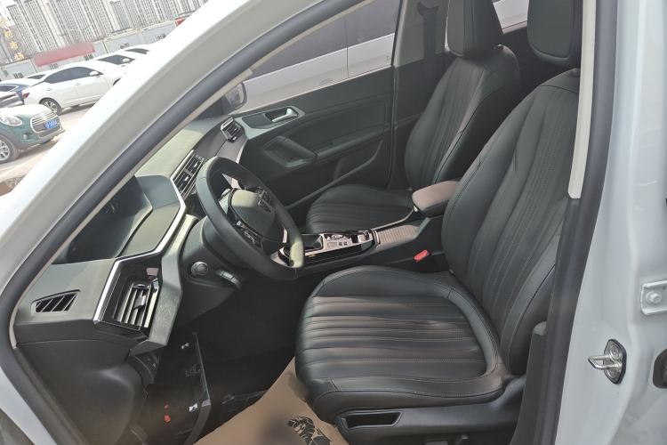 Used Peugeot 408 2022 1.6T Light-Chasing Edition
