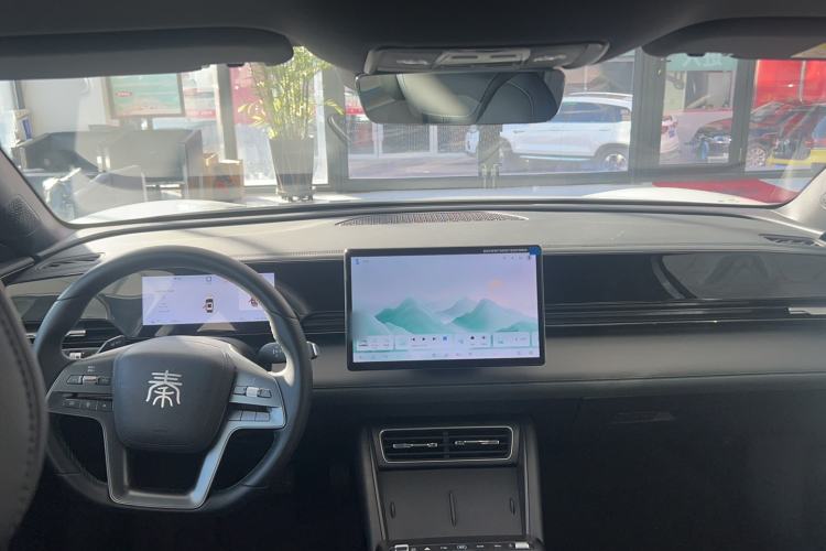 Used BYD Qin L 2025 EV 545KM Beyond Version
