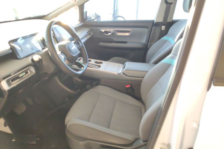 Used AION Y 2023 Younger
