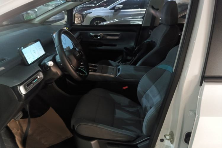 Used AION Y 2024 Younger