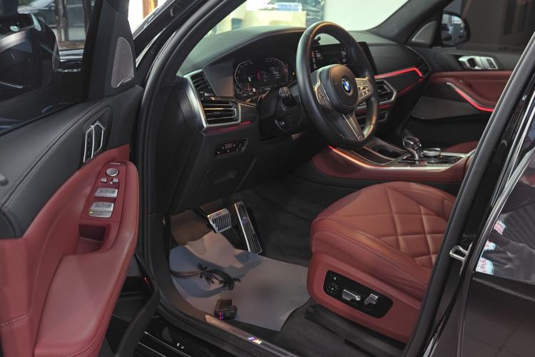 Used BMW X5 2022 Restyled xDrive 40Li M Sport Package
