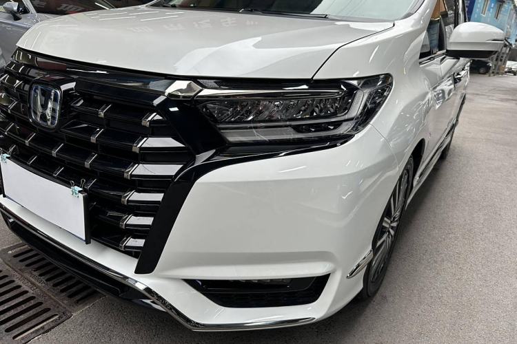 Used Honda Elysion 2022 2.0L eHEV Luxury First Edition
