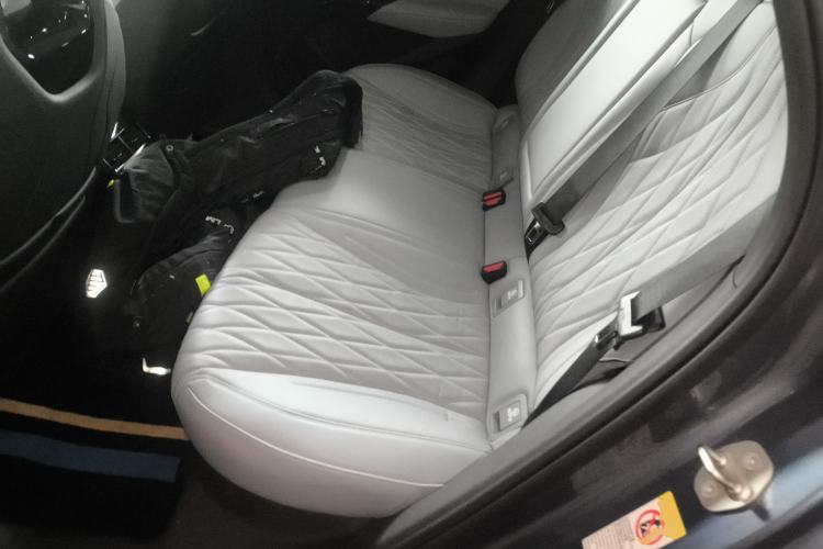 Used BYD Seal 2022 700 km Long-Range Rear-Wheel-Drive Version