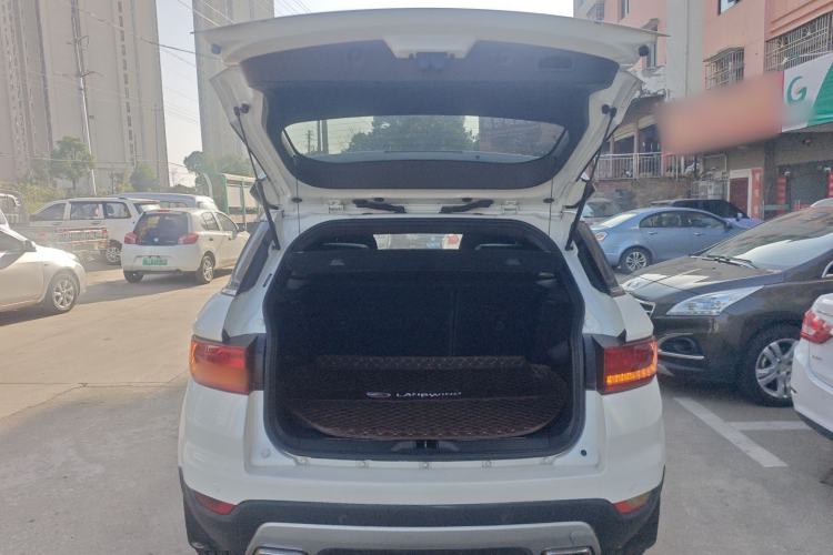 Used Land X7 2015 2.0T Panoramic Prestige Edition
