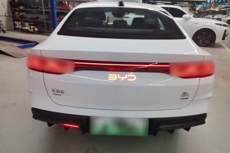 Used BYD Qin L 2025 DM-i Smart Drive 120KM Superior Model
