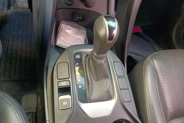 Used Hyundai Santa Fe 2013 2.4L Automatic Two-Wheel Drive Smart Version