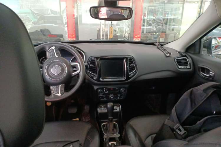 Used  Compass 2020 220T Automatic Elite Edition
