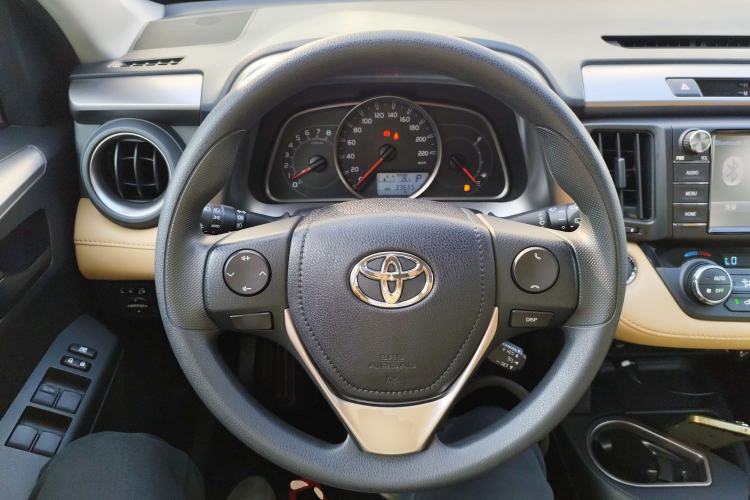 Used Toyota RAV4 2018 2.0L CVT Two-Wheel Drive Fashion X Edition
