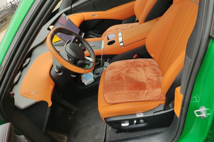 Used  YU7 2025 Ultra-Long Range All-Wheel Drive Pro Version
