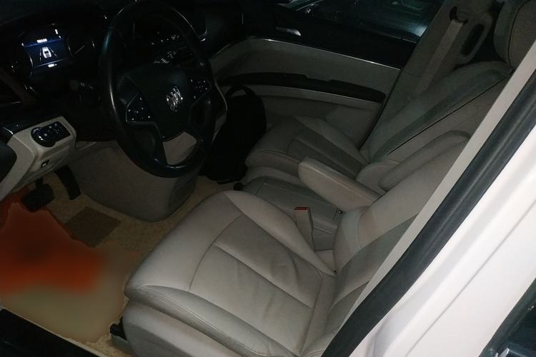 Used Buick GL8 2021 Land Cruiser Executive Class 652T Luxury Model
