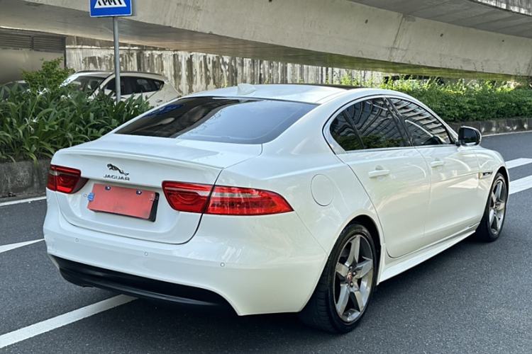 Used Jaguar XE 2017 2.0T 200 PS R-Sport
