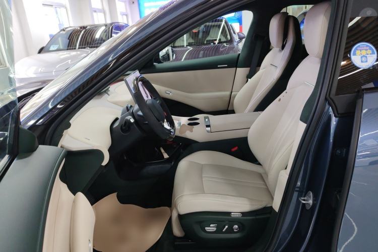 Used  YU7 2025 Ultra-Long Range High-Performance All-Wheel-Drive Max Edition
