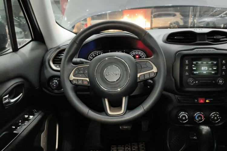 Used  Renegade 2017 180T Automatic High-Energy Version
