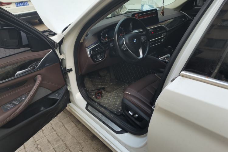 Used BMW 5 Series 2021 525Li Luxury Package