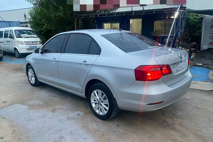 Used Volkswagen Jetta 2015 1.6L Manual Comfort Model
