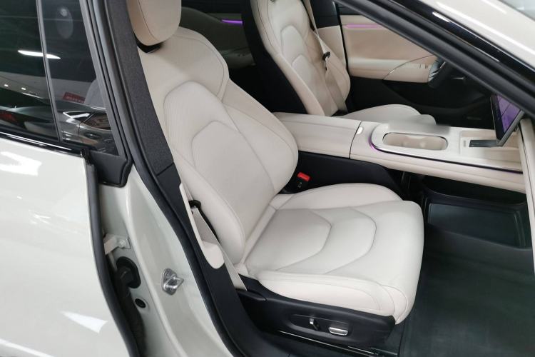 Used  SU7 2024 Rear-Drive Ultra-Long Range Advanced Pro-Level Intelligent Driving Version
