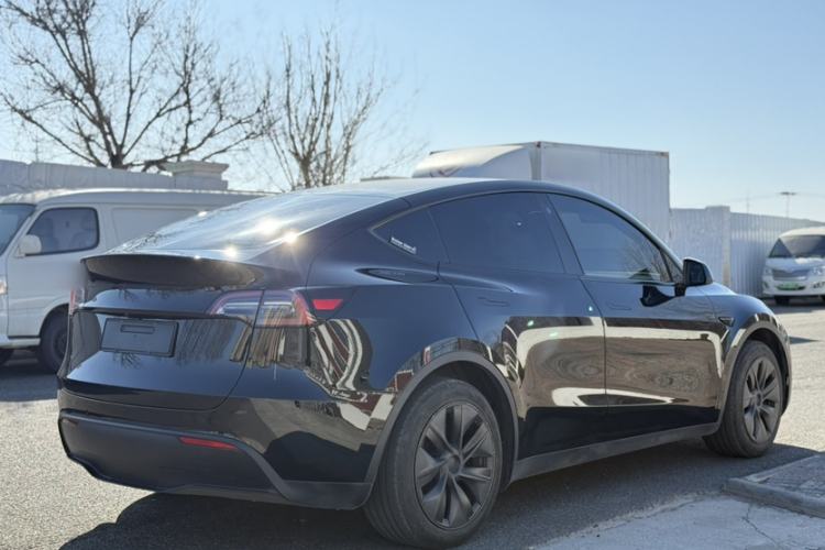 Used Tesla Model Y 2023 Rear-Wheel-Drive Version