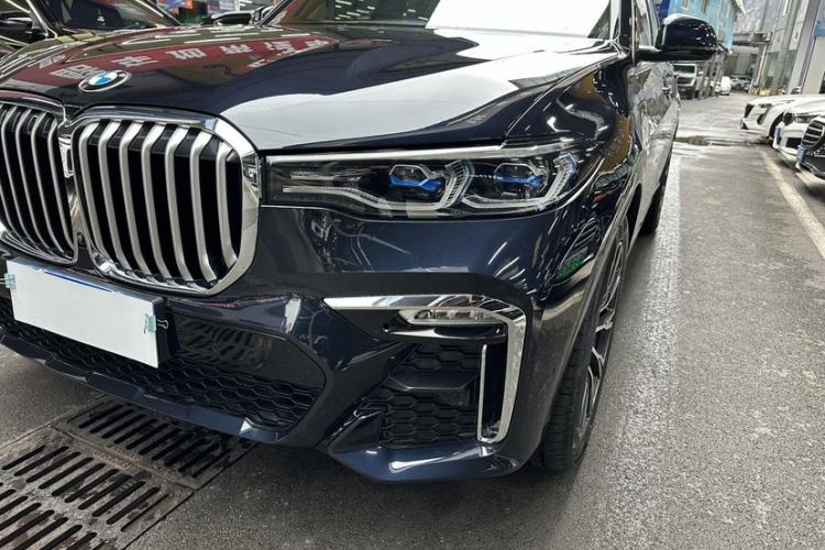 Used BMW X7 2022 xDrive40i Luxury M Sport Package
