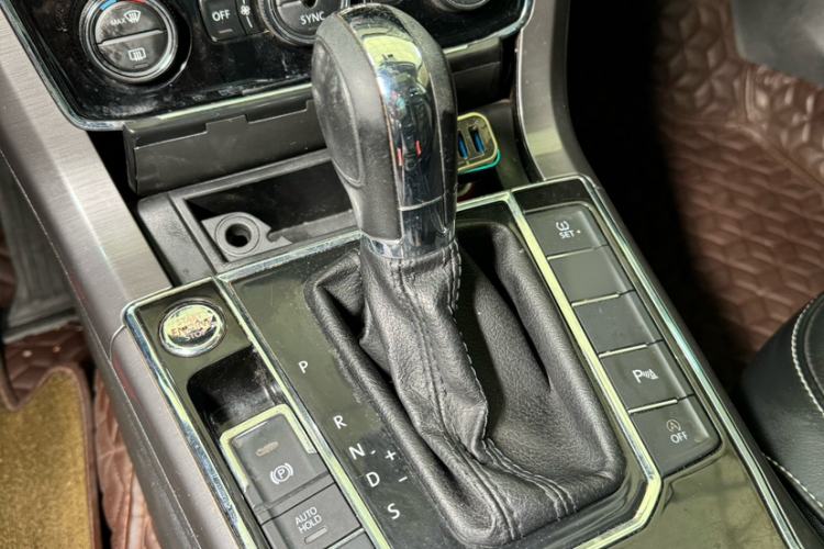 Used Volkswagen Passat 2017 330TSI DSG Luxury Edition
