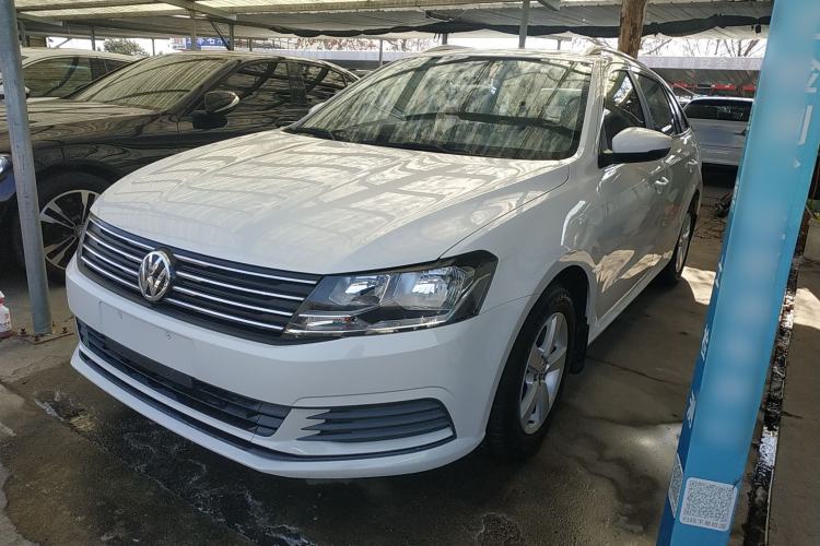 Used Volkswagen Gran Lavida 2015 1.6L Manual Fashion Edition